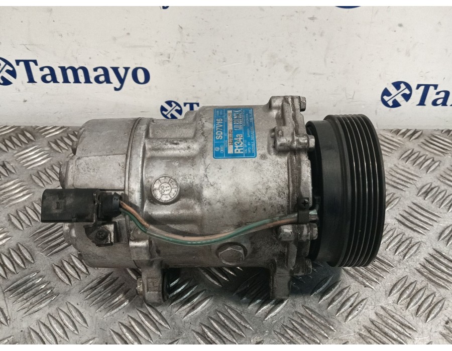 Recambio de compresor aire acondicionado para volkswagen golf iv (1j1) 1.9 tdi referencia OEM IAM SD7V161233 1J0820803K 