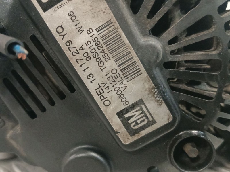 Recambio de alternador para opel corsa c referencia OEM IAM 13117279YQ  