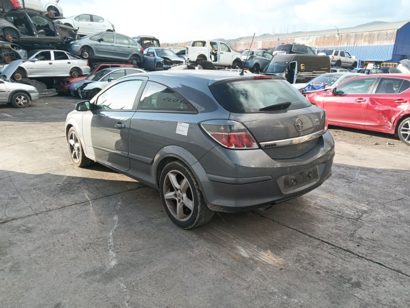 opel astra h gtc (a04) del año 2006