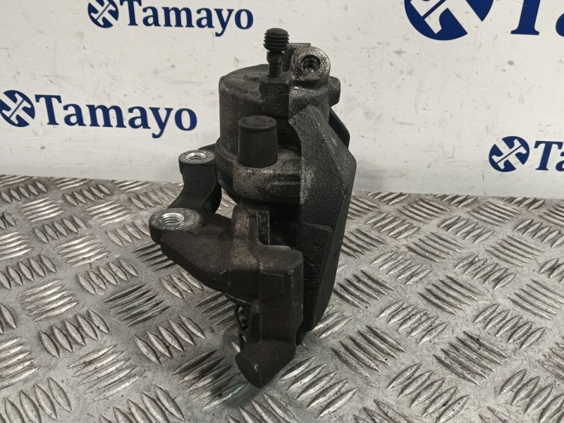 Recambio de pinza freno delantera derecha para ford kuga i 2.0 tdci referencia OEM IAM 1682875  