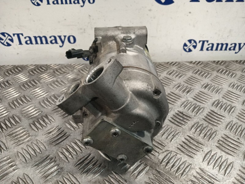 Recambio de compresor aire acondicionado para dacia sandero referencia OEM IAM 926006775R  