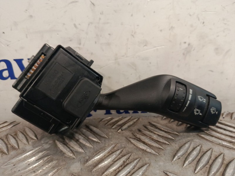 Recambio de mando limpia para ford kuga i 2.0 tdci referencia OEM IAM 17D940  