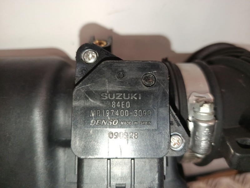 Recambio de carcasa filtro aire para suzuki swift iii (mz, ez) 1.3 (rs 413) referencia OEM IAM LP1540  