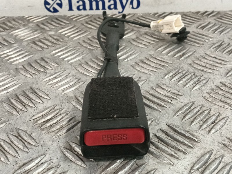 Recambio de enganche cinturon delantero derecho para citroën c4 lim. referencia OEM IAM 96748384XT  