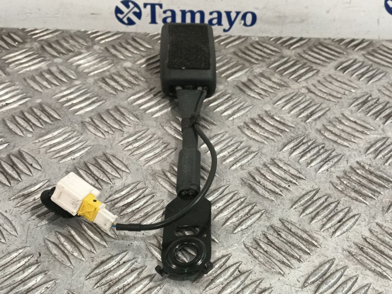 Recambio de enganche cinturon delantero derecho para citroën c4 lim. referencia OEM IAM 96748384XT  
