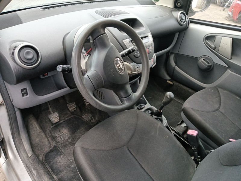toyota aygo (_b1_) del año 2010