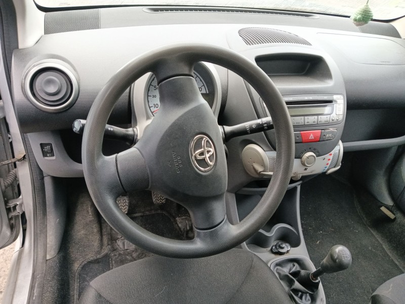 toyota aygo (_b1_) del año 2010