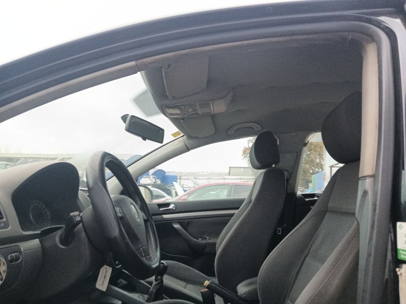 volkswagen golf v (1k1) del año 2004