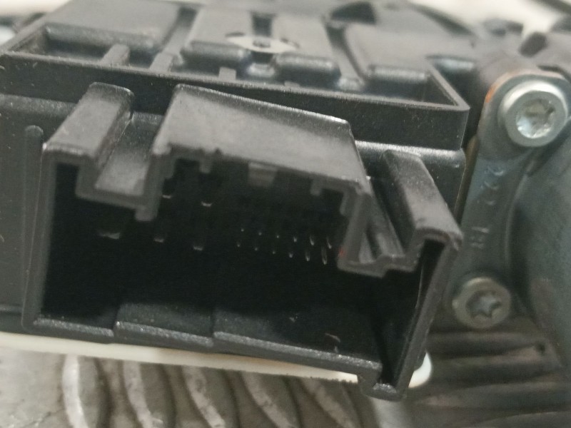 Recambio de elevalunas delantero derecho para volkswagen polo vi (aw1, bz1, ae1) 1.0 tsi referencia OEM IAM 2G4837462B  