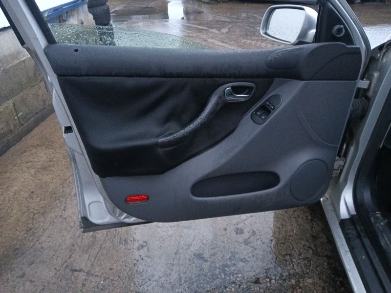 seat toledo ii (1m2) del año 2000