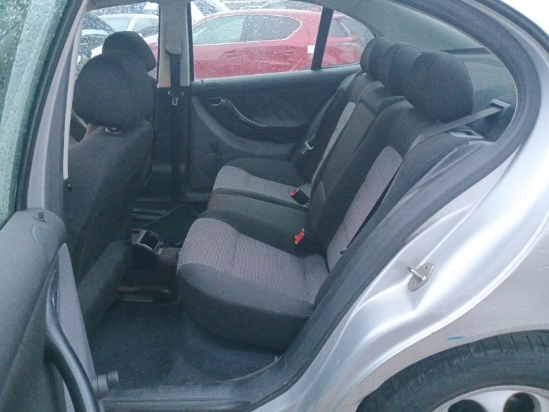 seat toledo ii (1m2) del año 2000