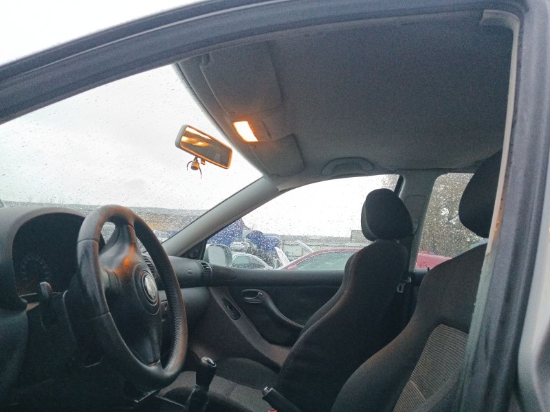 seat toledo ii (1m2) del año 2000