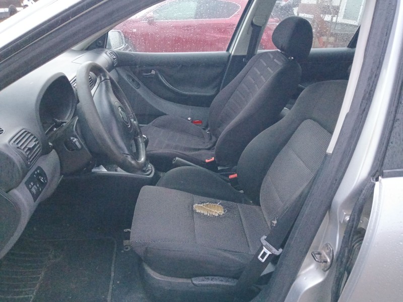 seat leon (1m1) del año 2003