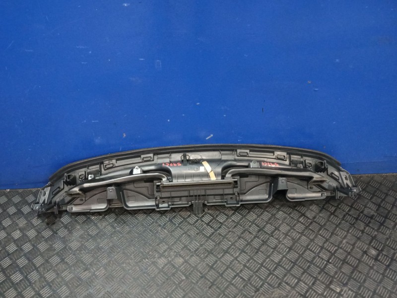 Recambio de moldura para ford kuga i 2.0 tdci referencia OEM IAM 8V4118A612A  