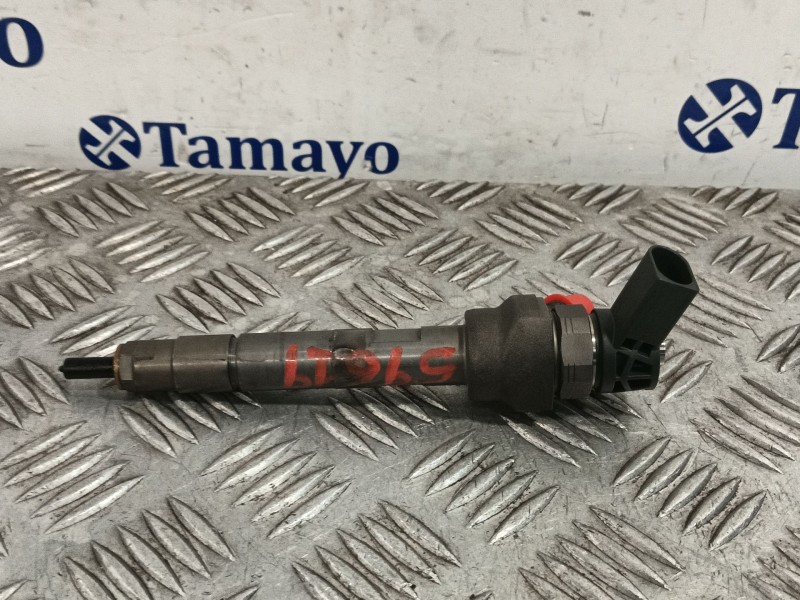 Recambio de inyector para ford kuga i 2.0 tdci referencia OEM IAM 781070202  