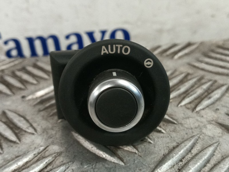 Recambio de mando para jaguar xe (x760) 2.0 d referencia OEM IAM FW936465BB  