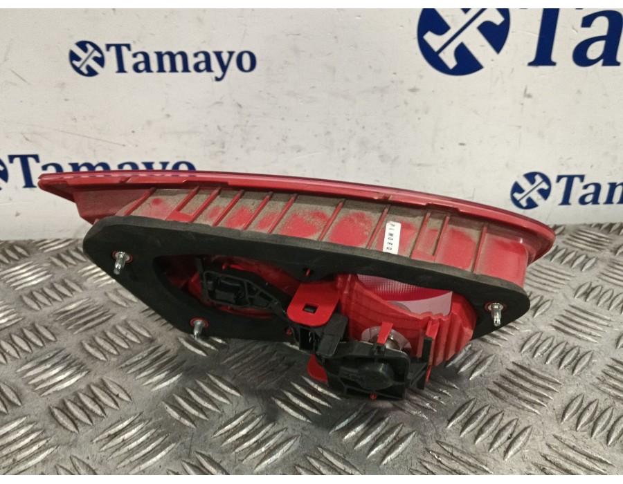 Recambio de piloto trasero derecho porton para seat leon (1p1) 1.2 tsi referencia OEM IAM 89320301 1P0945094F 