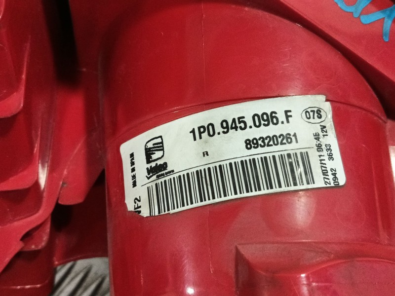 Recambio de piloto trasero izquierdo para seat leon (1p1) 1.2 tsi referencia OEM IAM 1P0945096F 89320261 