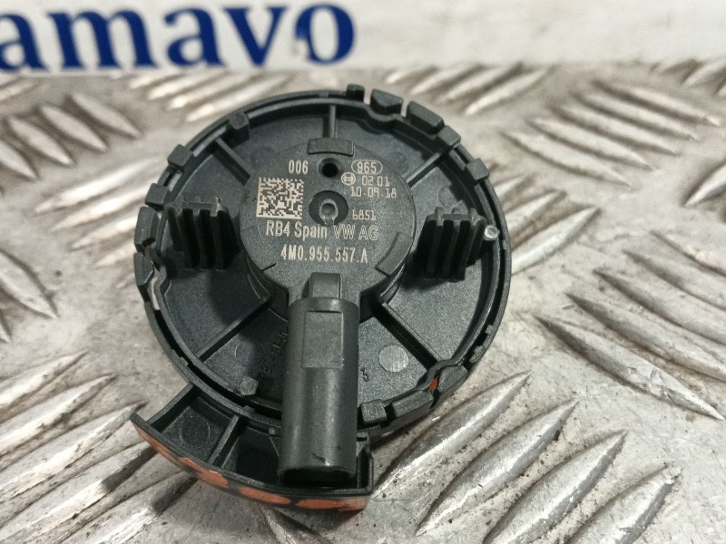 Recambio de sensor para volkswagen polo vi (aw1, bz1, ae1) 1.0 tsi referencia OEM IAM 4M0955557A  