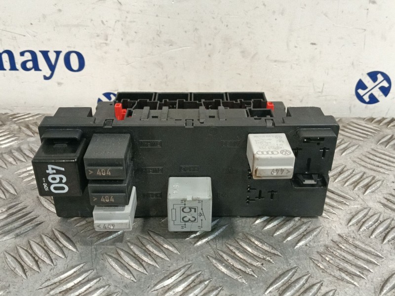 Recambio de caja reles / fusibles para volkswagen golf v (1k1) 2.0 tdi referencia OEM IAM 1K0937049T  