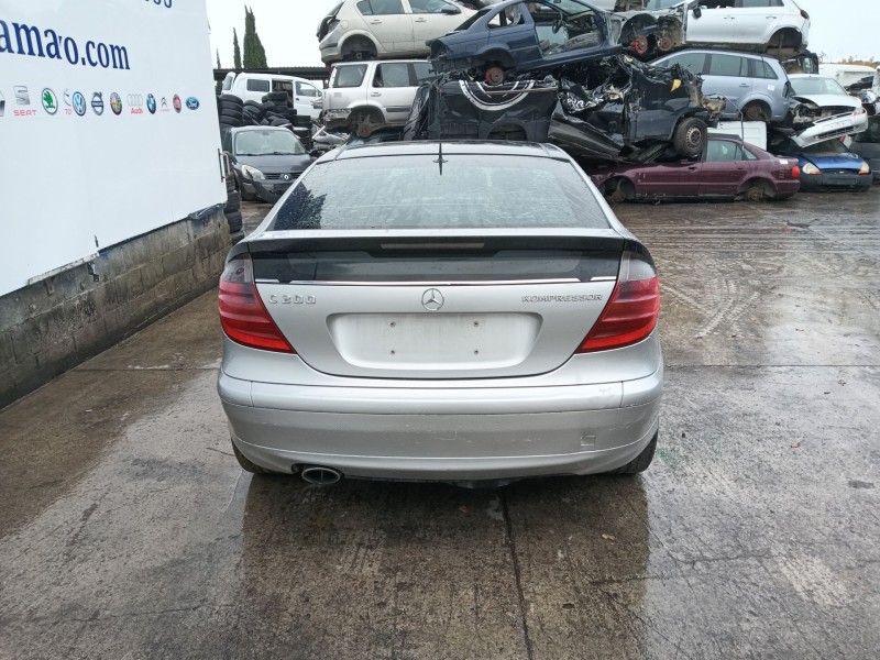 mercedes-benz clase c coupé (cl203) del año 2001