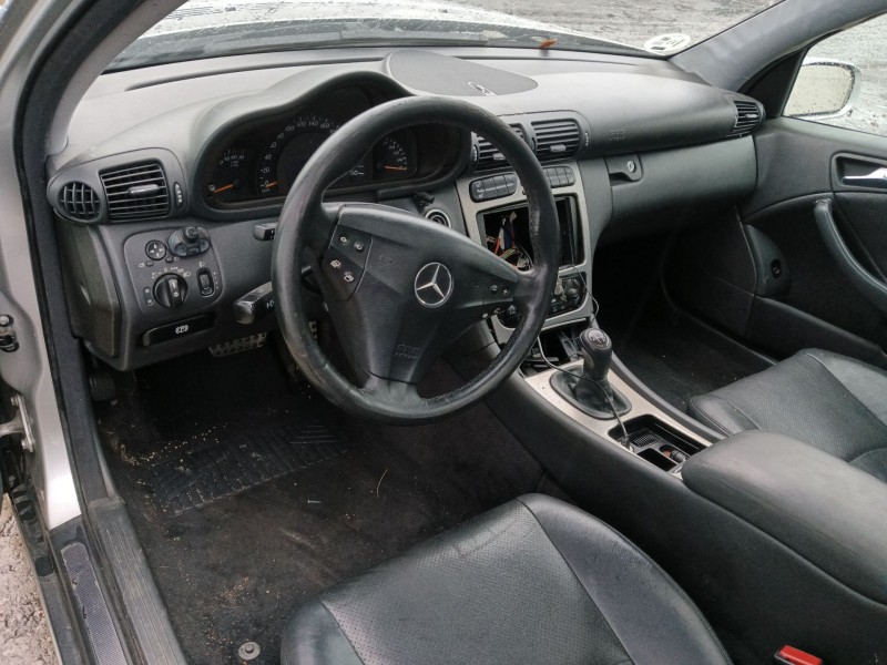 mercedes-benz clase c coupé (cl203) del año 2001