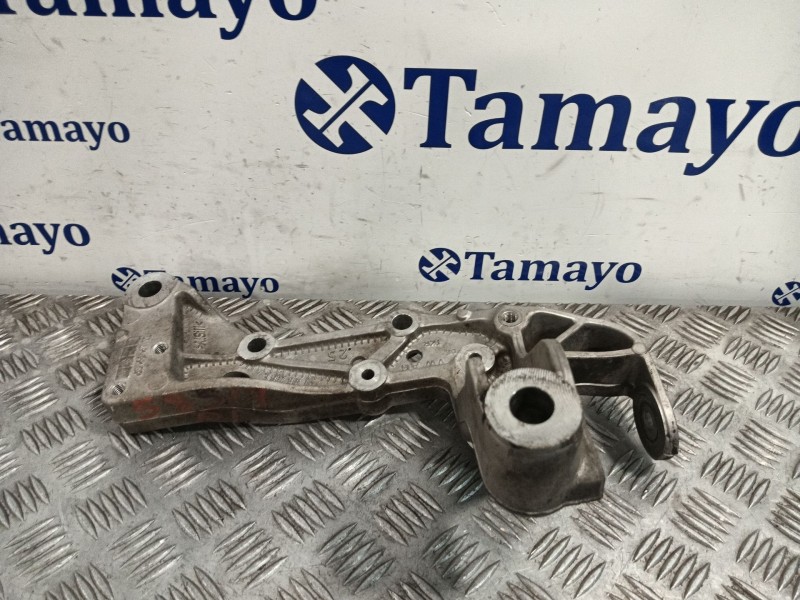 Recambio de soporte brazo suspension delantero derecho para seat toledo (5p2) referencia OEM IAM 1K0199296E  