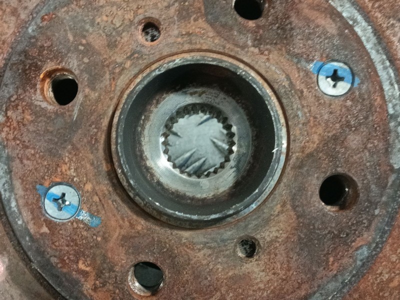 Recambio de mangueta delantera izquierda para suzuki swift iii (mz, ez) 1.3 (rs 413) referencia OEM IAM 07G05N  