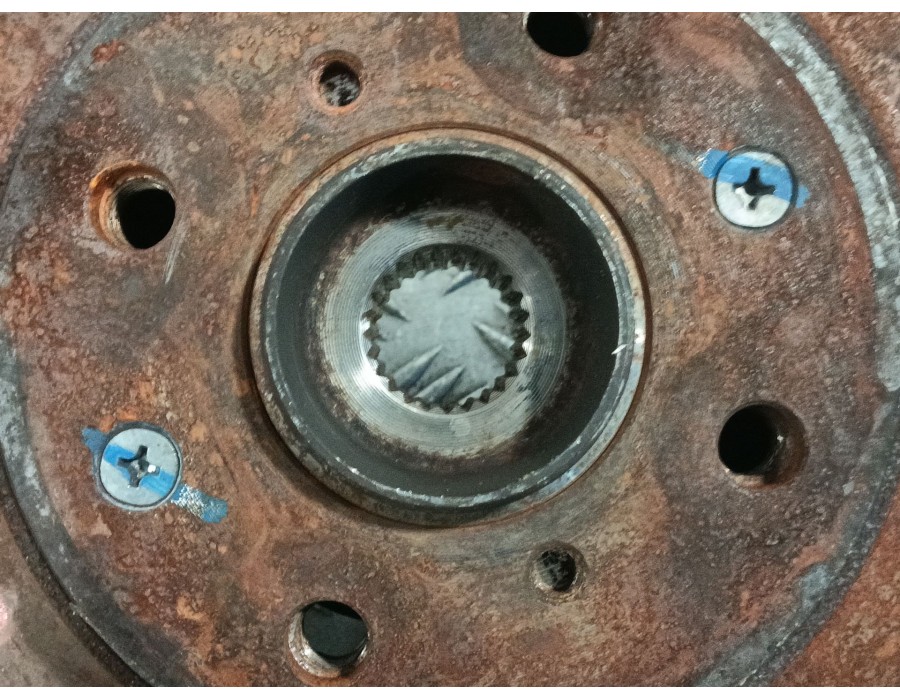 Recambio de mangueta delantera izquierda para suzuki swift iii (mz, ez) 1.3 (rs 413) referencia OEM IAM 07G05N  