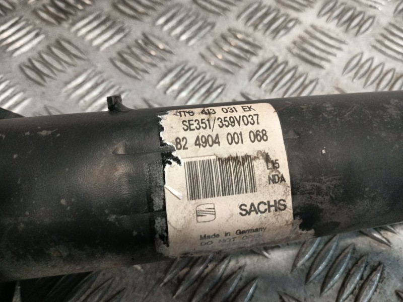 Recambio de amortiguador delantero derecho para seat toledo (5p2) referencia OEM IAM 1T0413031EK 824904001068 