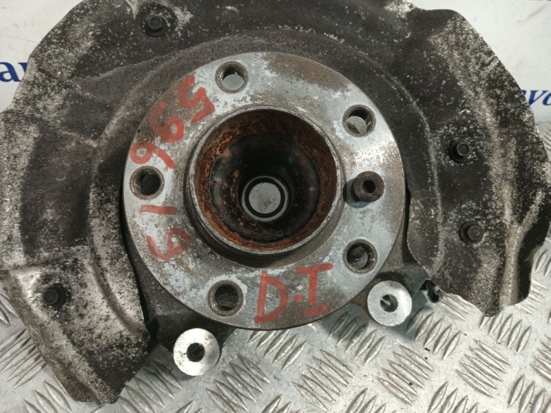 Recambio de mangueta delantera izquierda para bmw 5 touring (f11) 520 d referencia OEM IAM   