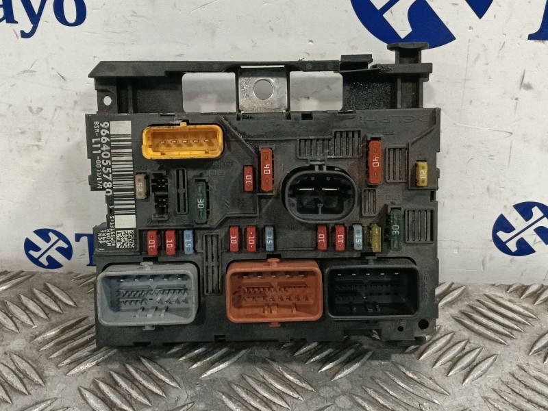 Recambio de caja reles / fusibles para peugeot 207/207+ (wa_, wc_) 1.6 hdi referencia OEM IAM 9664055780  