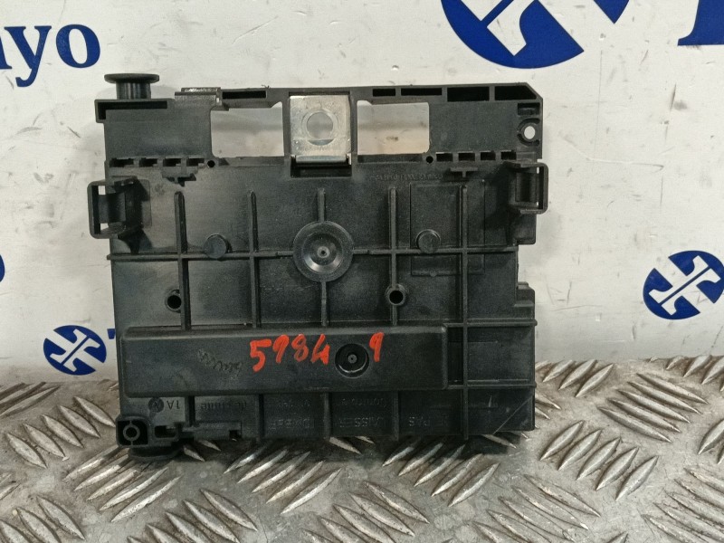 Recambio de caja reles / fusibles para peugeot 207/207+ (wa_, wc_) 1.6 hdi referencia OEM IAM 9664055780  