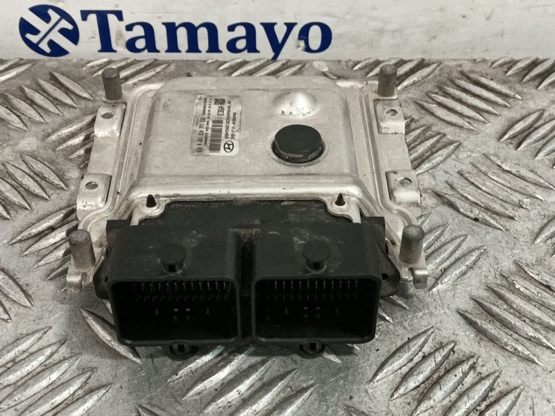 Recambio de centralita motor uce para hyundai i20 ii (gb, ib) 1.2 referencia OEM IAM 1038407875 BSWME179210002 