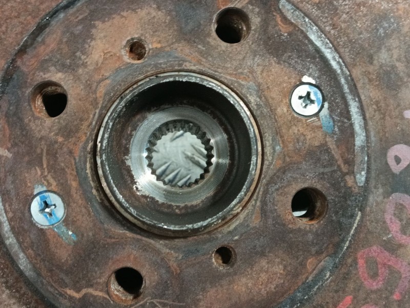 Recambio de mangueta delantera derecha para suzuki swift iii (mz, ez) 1.3 (rs 413) referencia OEM IAM 07805N  