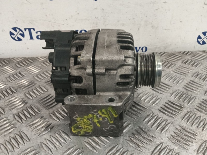 Recambio de alternador para opel corsa c referencia OEM IAM   