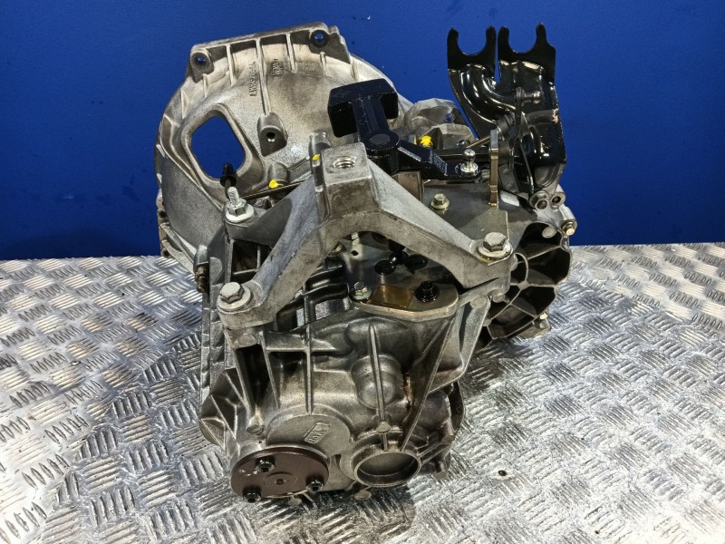 Recambio de caja cambios para ford focus c-max (dm2) 1.8 tdci referencia OEM IAM 4M5R7002YA  