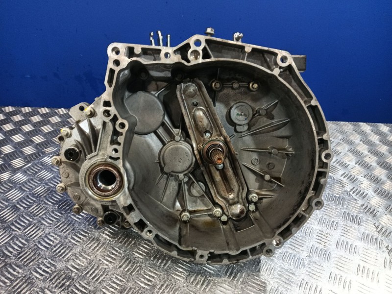 Recambio de caja cambios para mini mini clubman (r55) cooper referencia OEM IAM 83220421925  