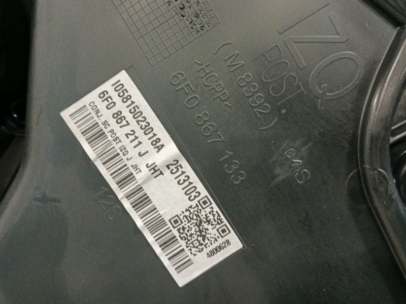 Recambio de guarnecido puerta trasera izquierda para seat arona (kj7, kjp) 1.0 tsi referencia OEM IAM 6F0867211J  