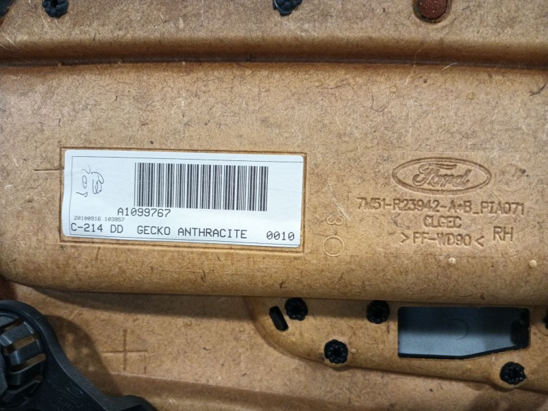 Recambio de guarnecido puerta delantera derecha para ford kuga i 2.0 tdci referencia OEM IAM 7M51R23942A  