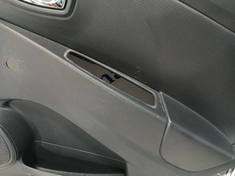 Recambio de guarnecido puerta trasera derecha para renault clio iv (bh_) 1.5 dci 75 referencia OEM IAM 1135312X  