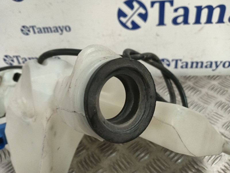 Recambio de deposito limpia para jaguar xe (x760) 2.0 d referencia OEM IAM GX7317B613DB  