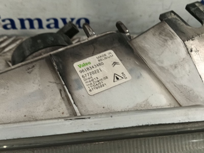Recambio de faro antiniebla derecho para citroën saxo (s0, s1) 1.4 vts referencia OEM IAM 9618343480  