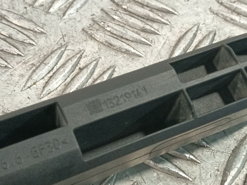 Recambio de bieleta dirección izquierda para chevrolet cruze hatchback (j305) 1.7 d referencia OEM IAM 13219141  