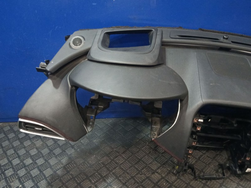 Recambio de salpicadero para jaguar xe (x760) 2.0 d referencia OEM IAM GX7304320E  