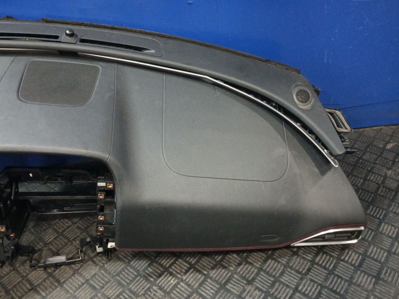 Recambio de salpicadero para jaguar xe (x760) 2.0 d referencia OEM IAM GX7304320E  