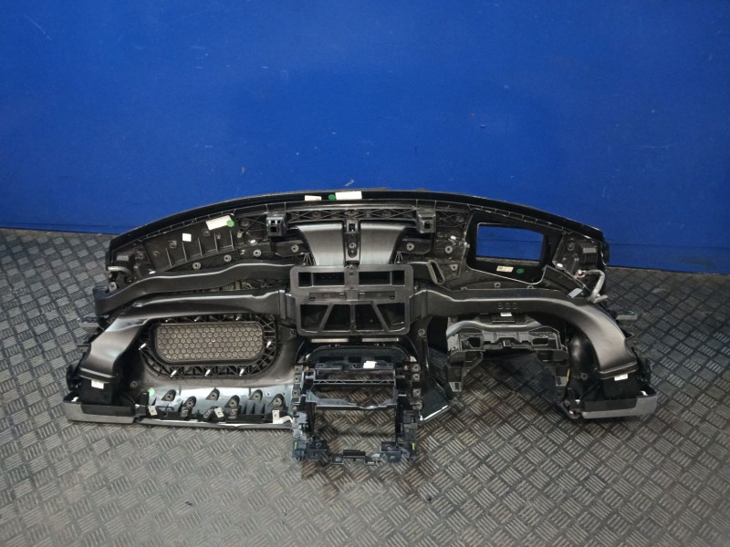 Recambio de salpicadero para jaguar xe (x760) 2.0 d referencia OEM IAM GX7304320E  