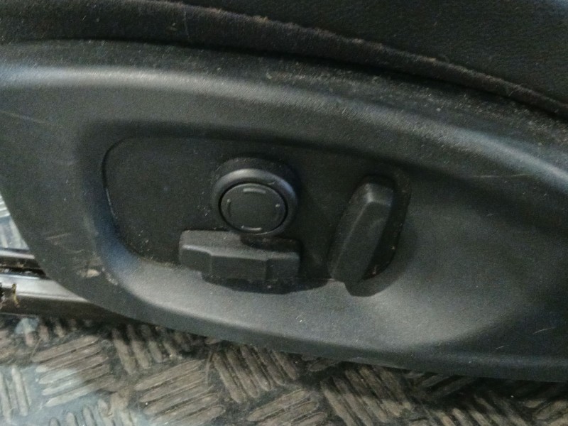 Recambio de asiento delantero izquierdo para jaguar xe (x760) 2.0 d referencia OEM IAM A2C7378900500 DPLA14C725CA 