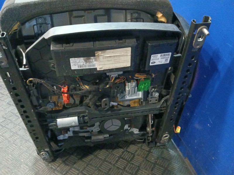 Recambio de asiento delantero izquierdo para jaguar xe (x760) 2.0 d referencia OEM IAM A2C7378900500 DPLA14C725CA 