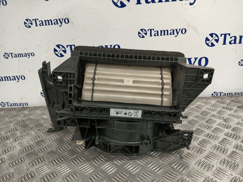 Recambio de calefaccion entera normal para jaguar xe (x760) 2.0 d referencia OEM IAM GX7318K258A MF116243142 
